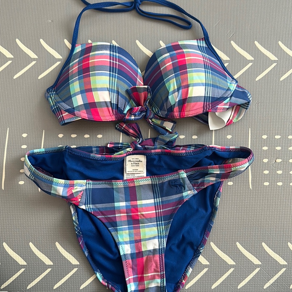 Abercrombie & Fitch plaid bikini set. Barely used.